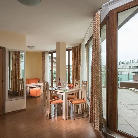 Prestige 2 3* פרימורסקו