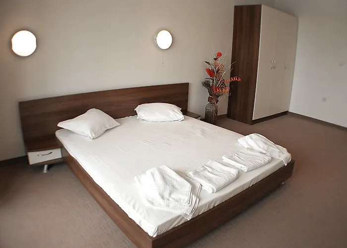 Отель Prestige 2 Приморско